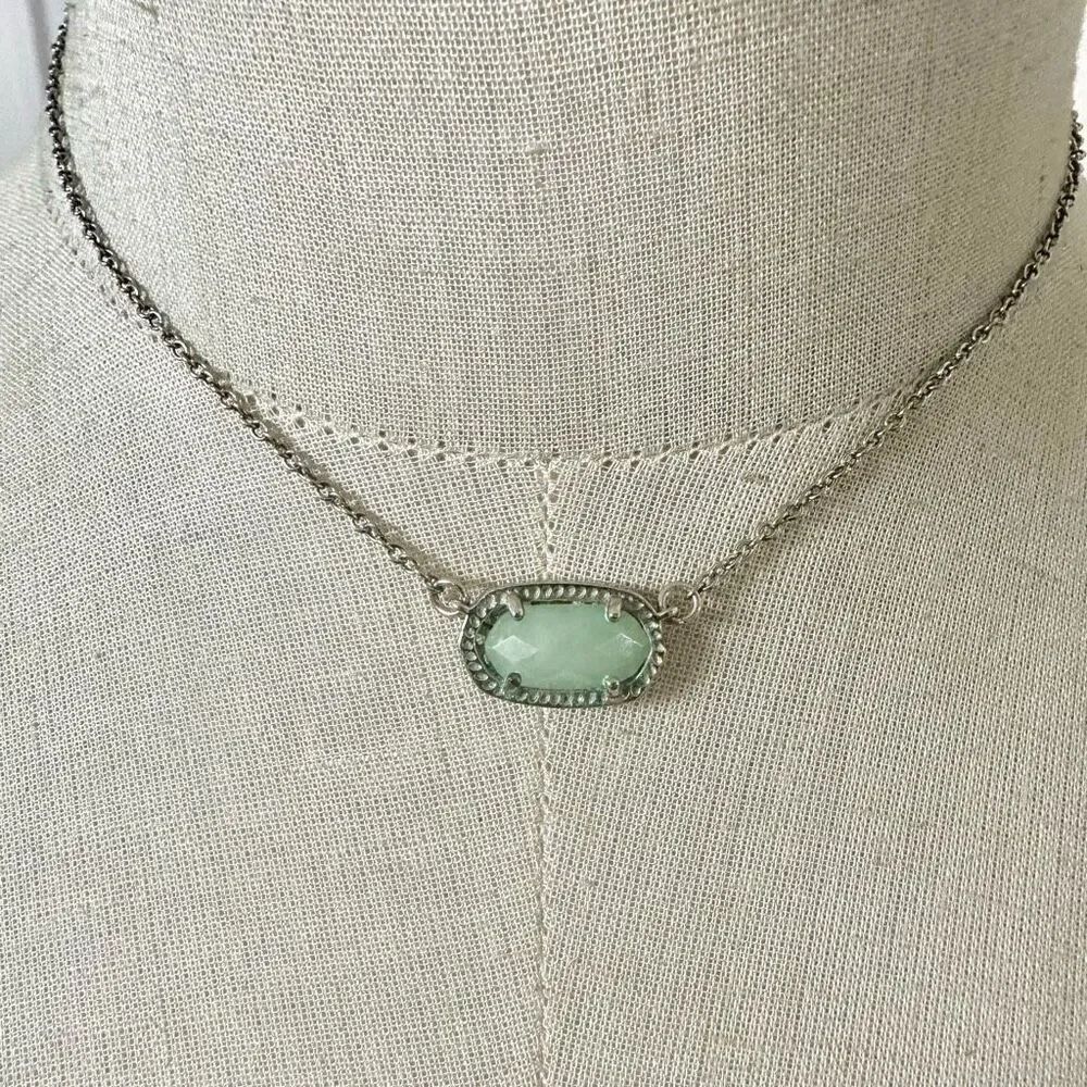 Kendra Scott Elisa light green necklace in SILVER